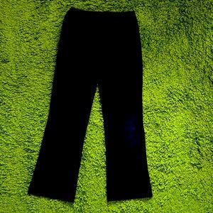 Lucy pants : relaxed fit XS (more like S) Petite